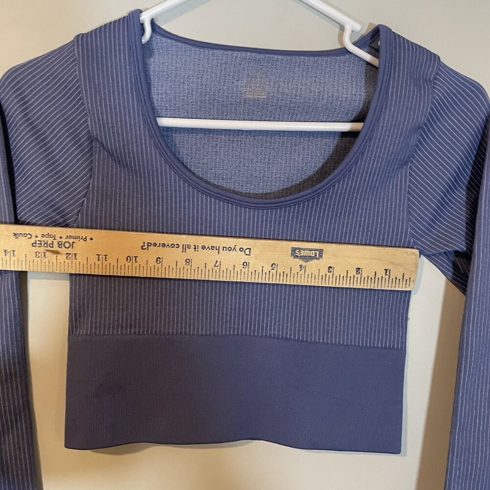 Aerie Offline Sidewalk Seamless Long Sleeve Cropped Blue Top Crewneck Small - Picture 4 of 8